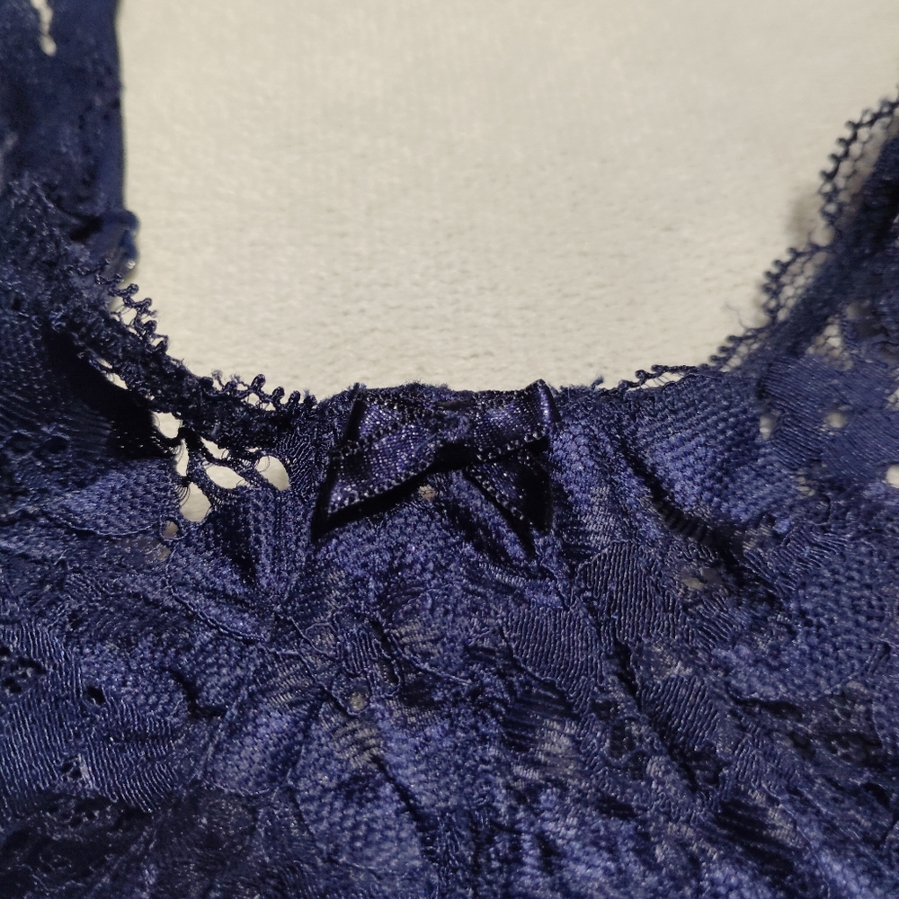 Adore Me Women’s Chelsey Floral Lace Unlined Underwire Bra - Picture 6 of 8